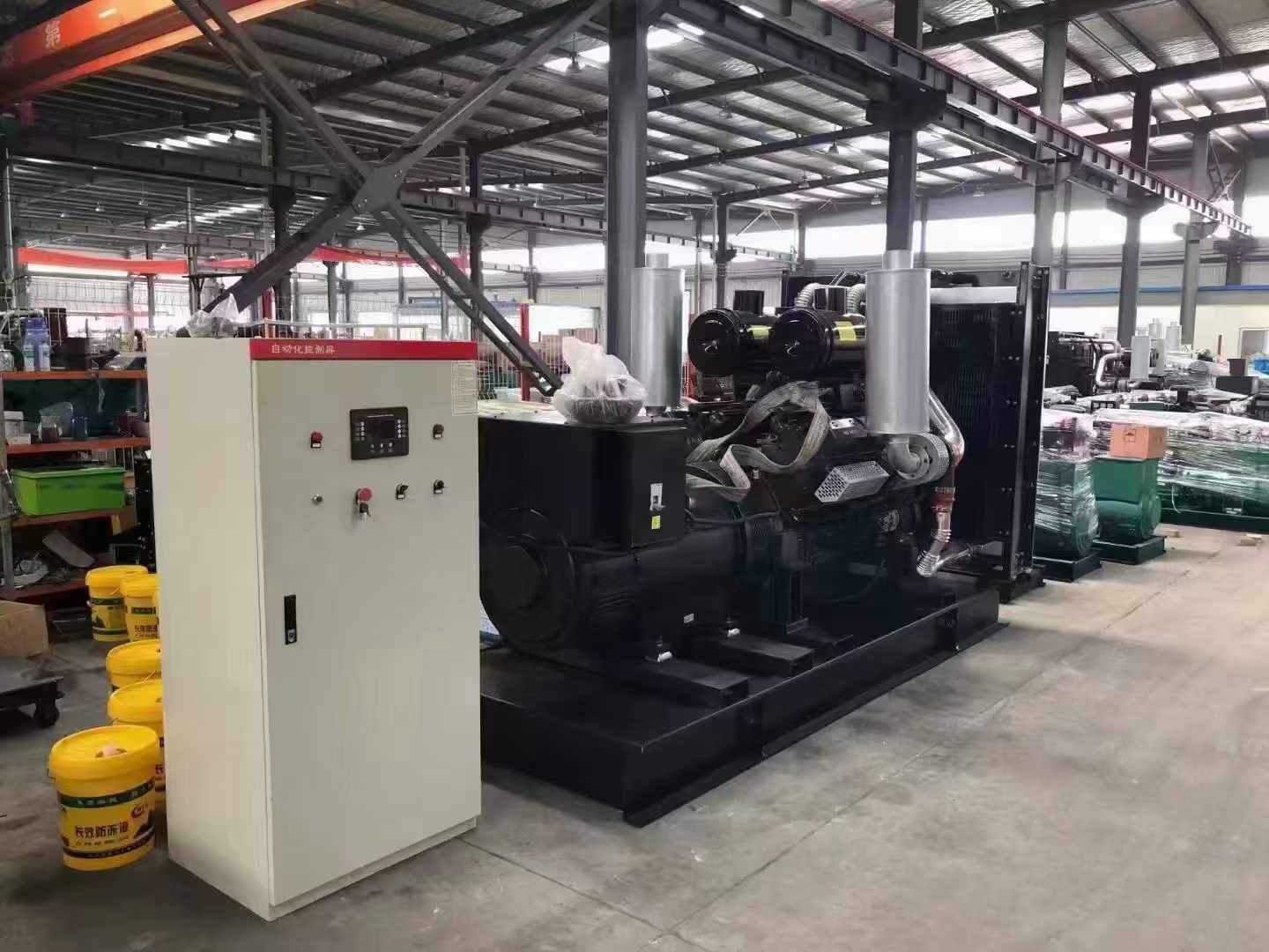 梁平柴油发电机运行时的噪音和振动水平如何？